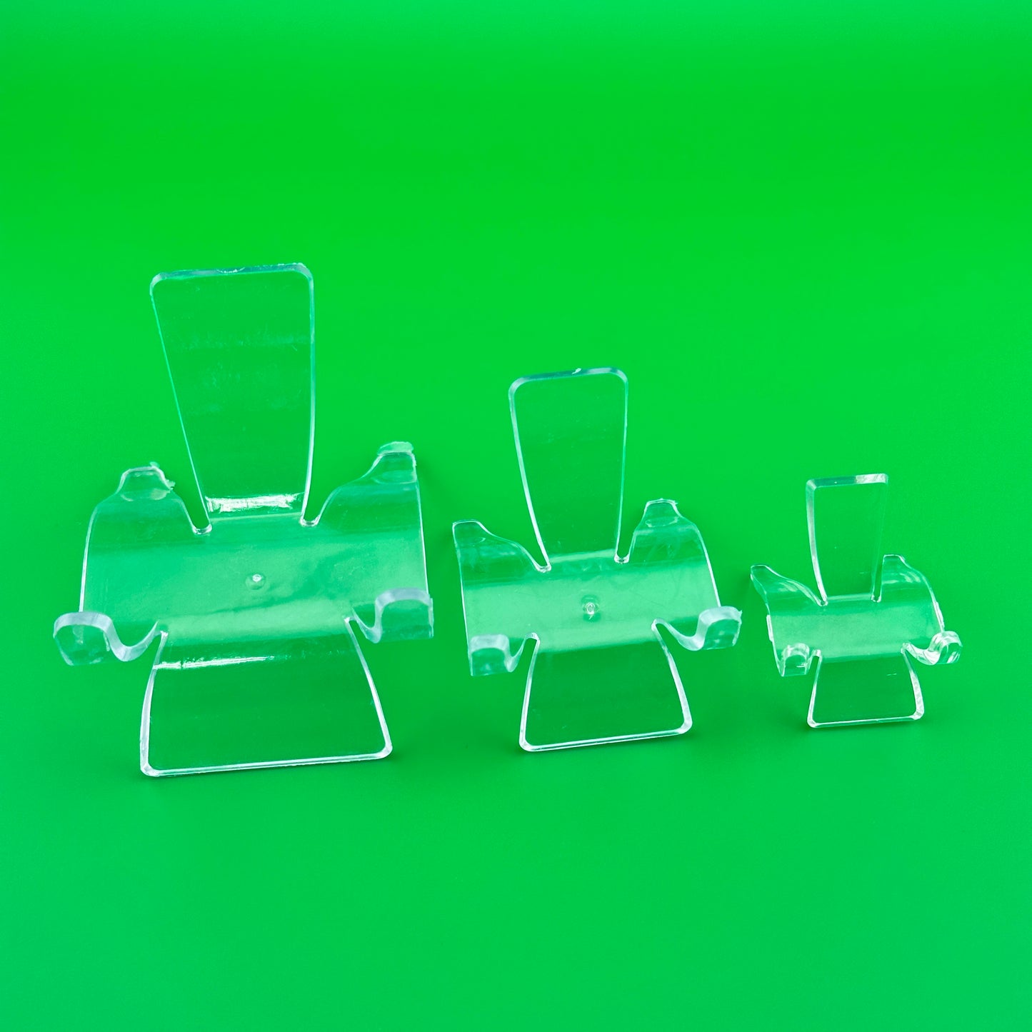 1.25" Acrylic Cradle Stand